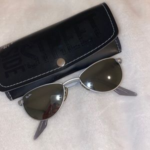 vintage ray bans with case
